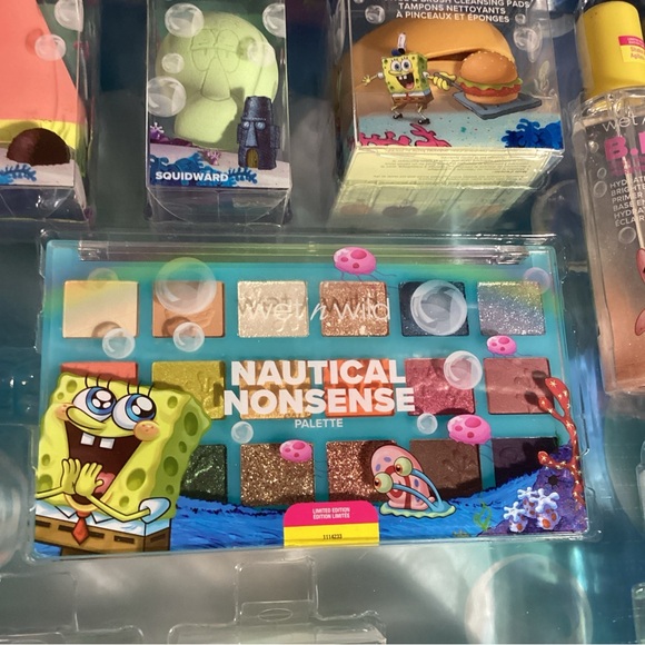 Wet n Wild SpongeBob SquarePants Limited Ed Makeup Collection Set in PR Box NEW - Picture 10 of 15